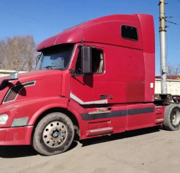 Volvo VNL670